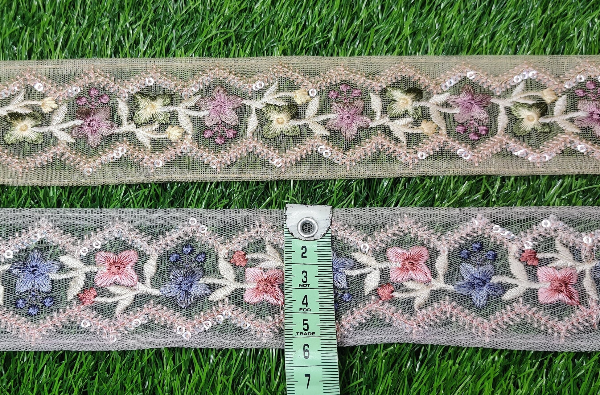 9 yard 4.5 cm wide Indian Saree Border Boho Lace Embroidery Ribbon Cushion Table runner curtains wedding Sewing Crafting Trim Headbands