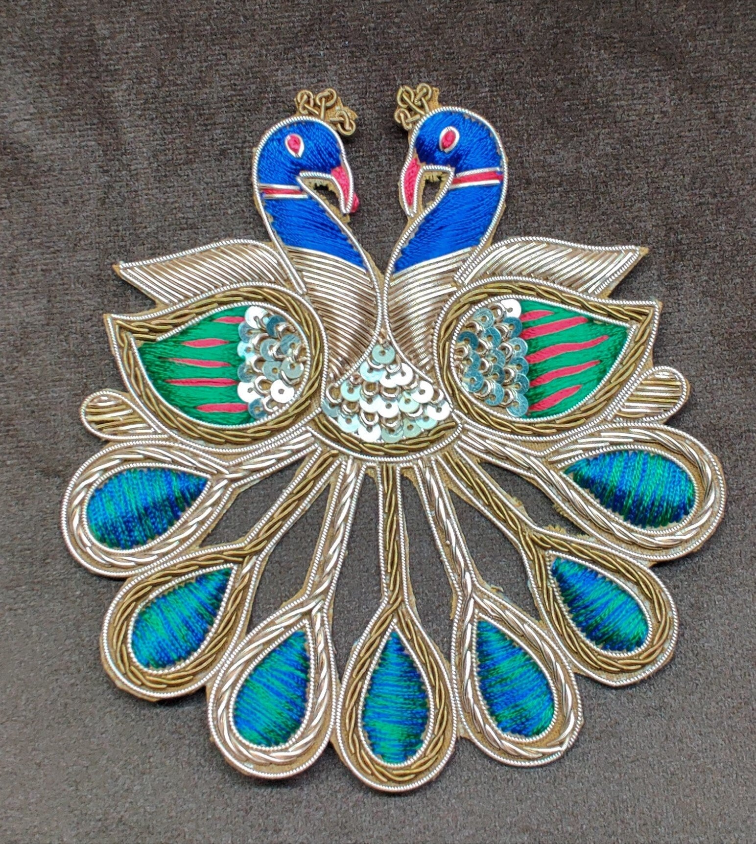 Indian Handmade Peacock Design Patches Embroidered Sewing Thread Dresses Handcrafted Appliques Cushion Crafting Bags, 1 Piece