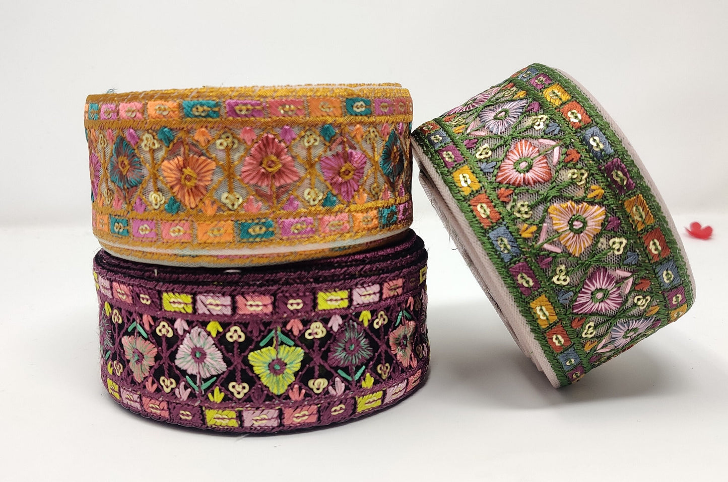 3 yard 5 cm wide Indian Saree Border Boho Lace Embroidery Ribbon Cushion Table runner curtains wedding Sewing Crafting Trim Headbands