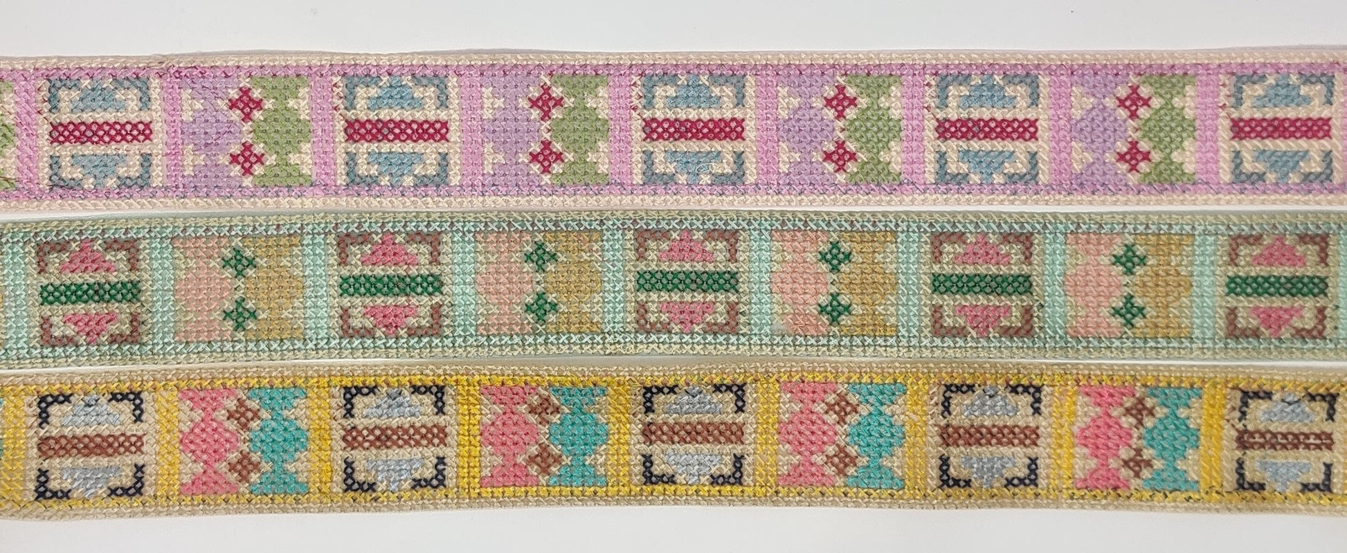 9 yard 4.5 cm wide Indian Saree Border Boho Lace Embroidery Ribbon Cushion Table runner curtains wedding Sewing Crafting Trim Headbands