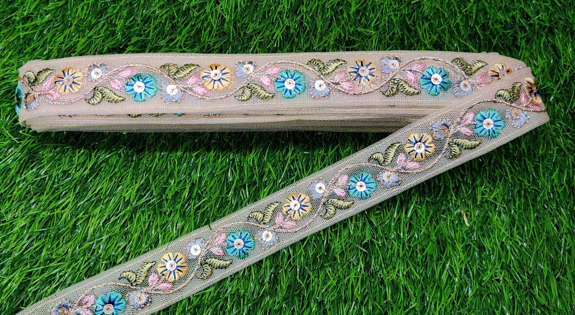 9 yard 2.5 cm wide Indian Saree Border Boho Lace Embroidery Ribbon Cushion Table runner curtains wedding Sewing Crafting Trim Headbands