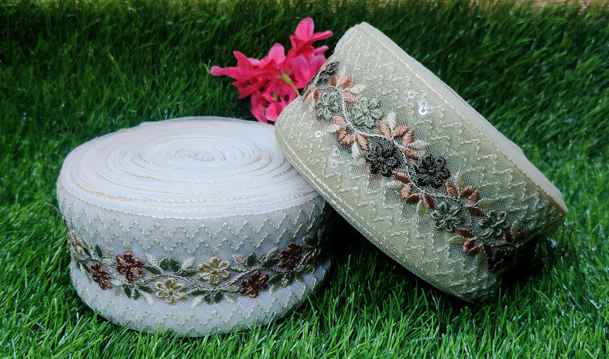 9 yard 5.0 cm wide Indian Saree Border Boho Lace Embroidery Ribbon Cushion Table runner curtains wedding Sewing Crafting Trim Headbands