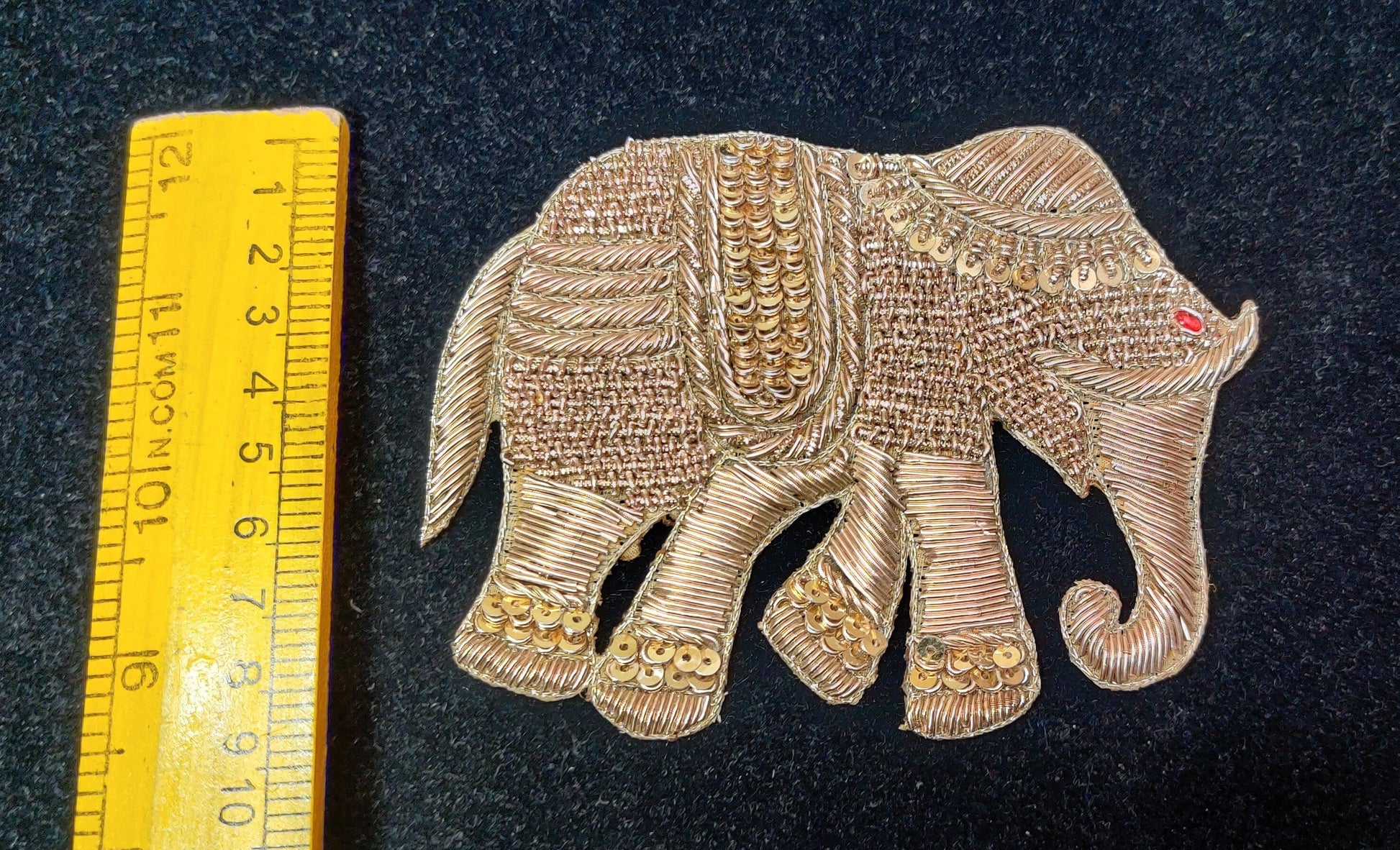 Indian Handmade Elephant Design Patches Embroidered Sewing Thread Dresses Handcrafted Appliques Cushion Crafting Bags, 1 Piece