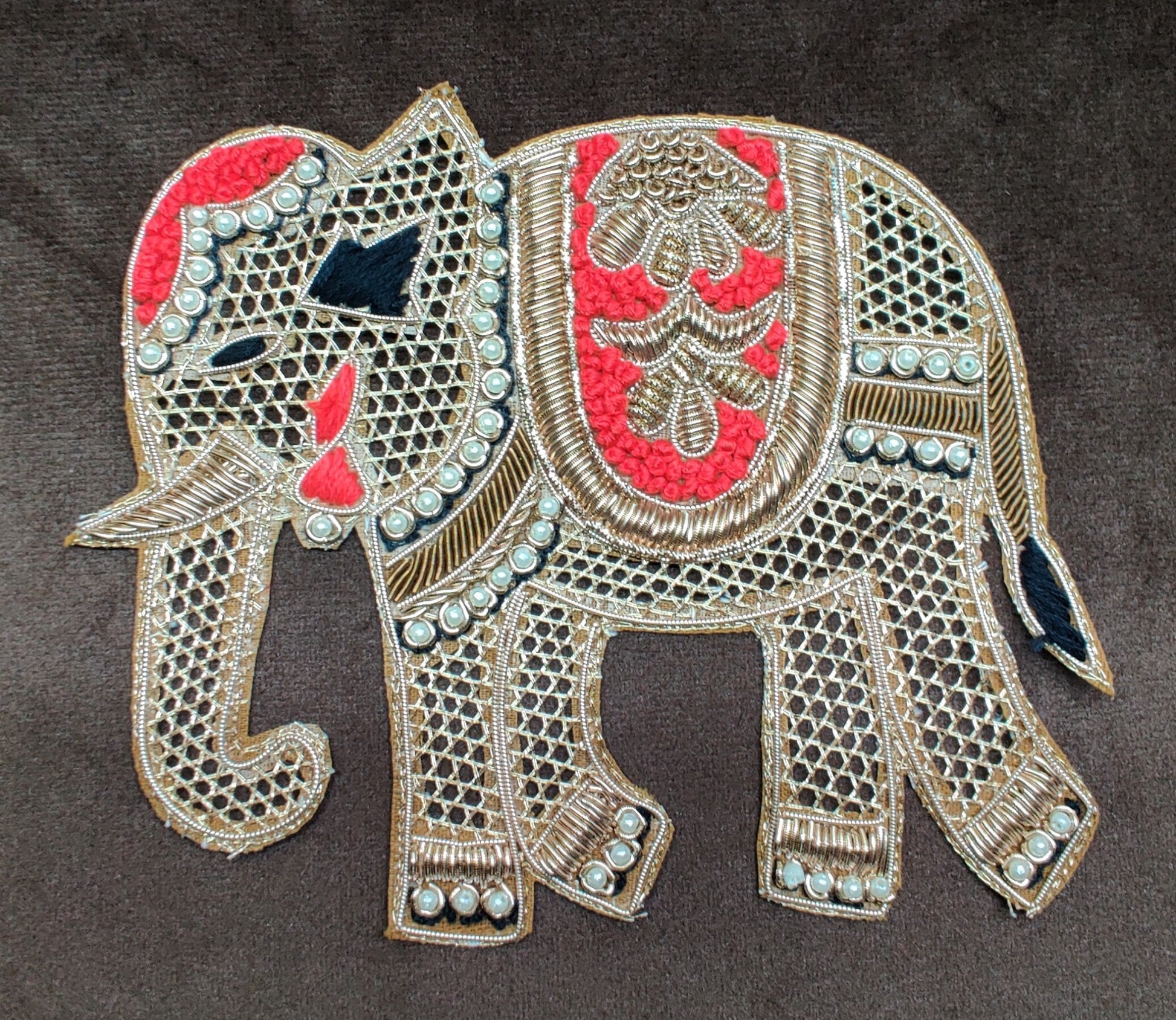 Set of 2 Indian Handmade Elephant Patches Embroidered Sewing Thread Dresses Handcrafted Appliques Cushion Crafting Bags, 1 Pair