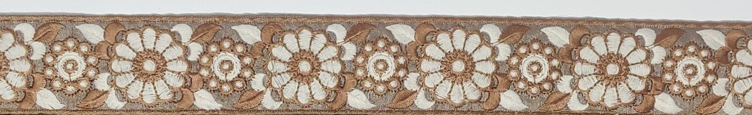 3 yard 4.0 cm wide Indian Saree Border Boho Lace Embroidery Ribbon Cushion Table runner curtains wedding Sewing Crafting Trim Headbands