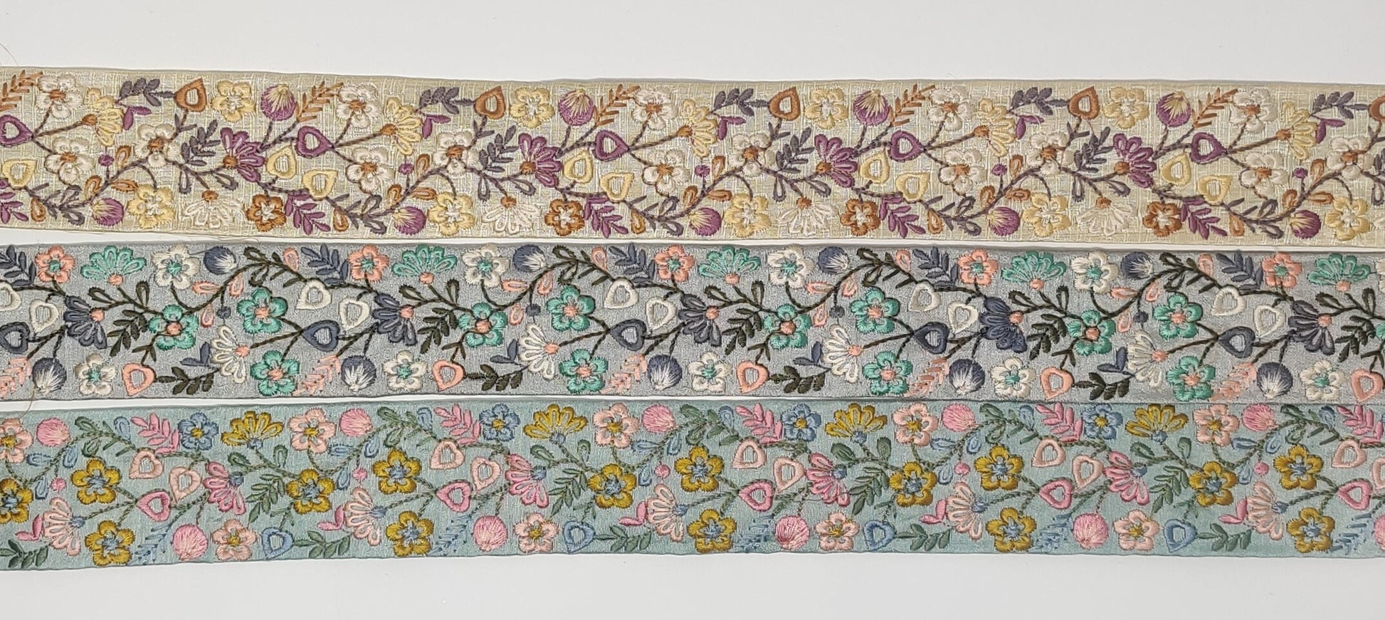 3 yard 5.0 cm wide Indian Saree Border Boho Lace Embroidery Ribbon Cushion Table runner curtains wedding Sewing Crafting Trim Headbands