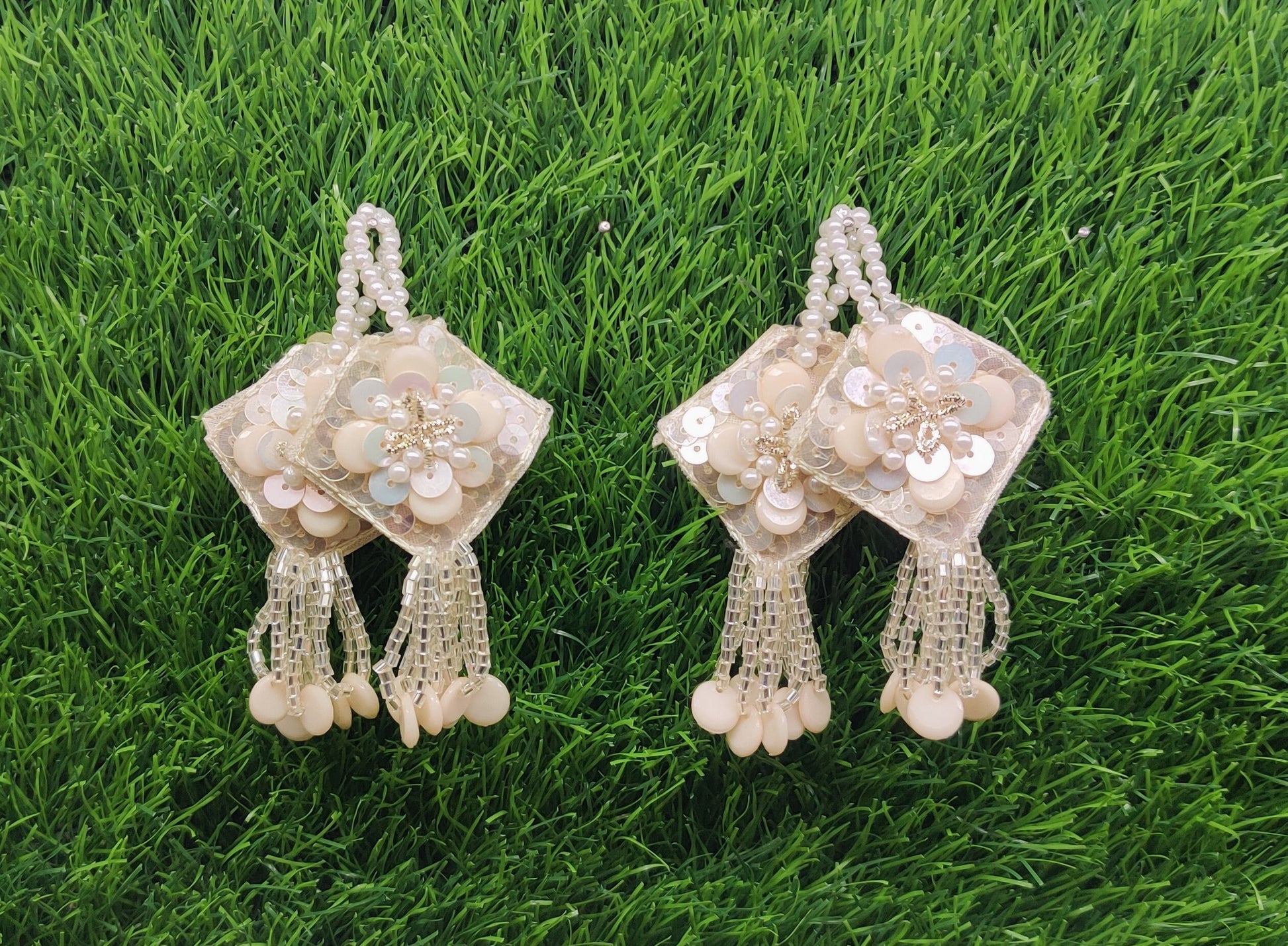 08 cm 2 pc pearl crystal beaded Tassels, home décor, lamp shades tassels, Hanging for Handbags, Indian Saree, Dupatta, Lehenga Blouse latkan