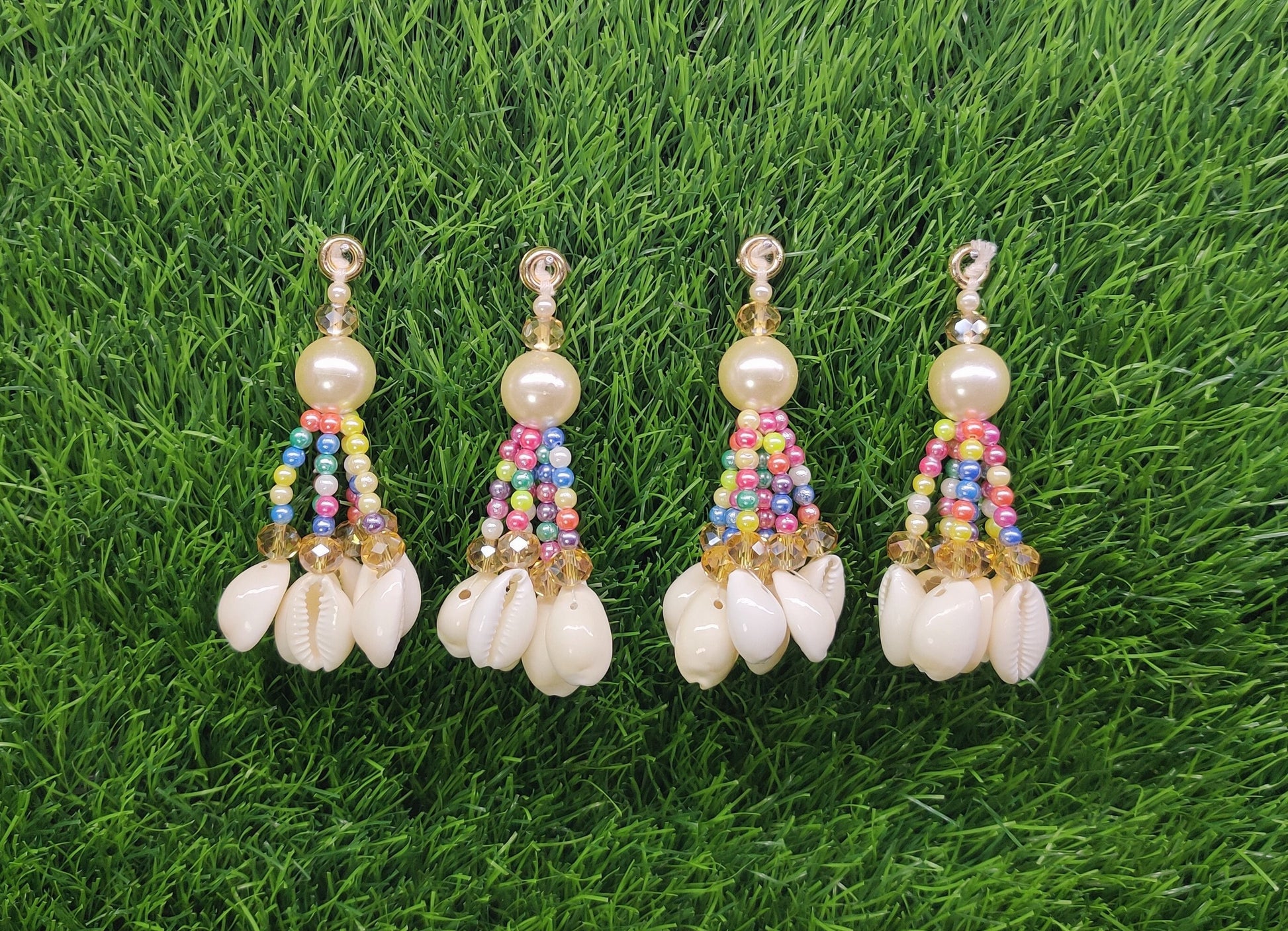 7 cm 4 pc Multicolor beaded cowrie Tassels, home décor, lamp shades tassels, Hanging for Handbags, Indian Saree, Dupatta, Blouse latkan