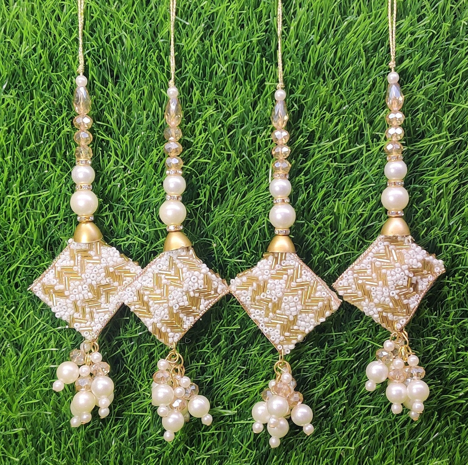 White/ Antique Gold Indian Beaded Tassel for Saree Blouse Lehenga Embellished HandBags Dupatta Decorative dress Latkan for Women 1 Pair